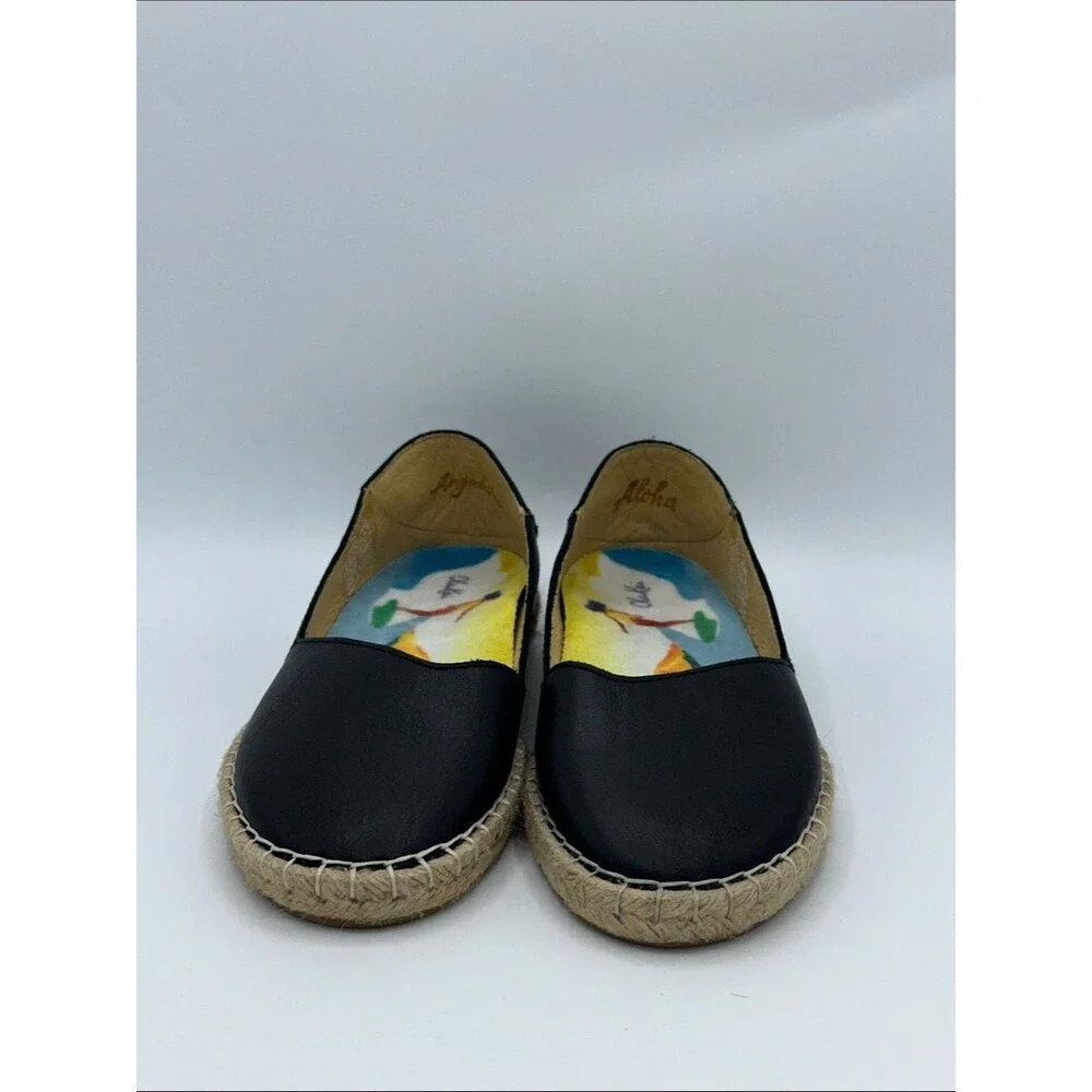 OluKai Kaula Pa'A 'Ili Flats Shoes Size 6.5 LIKE NEW  Drop-In-Heel